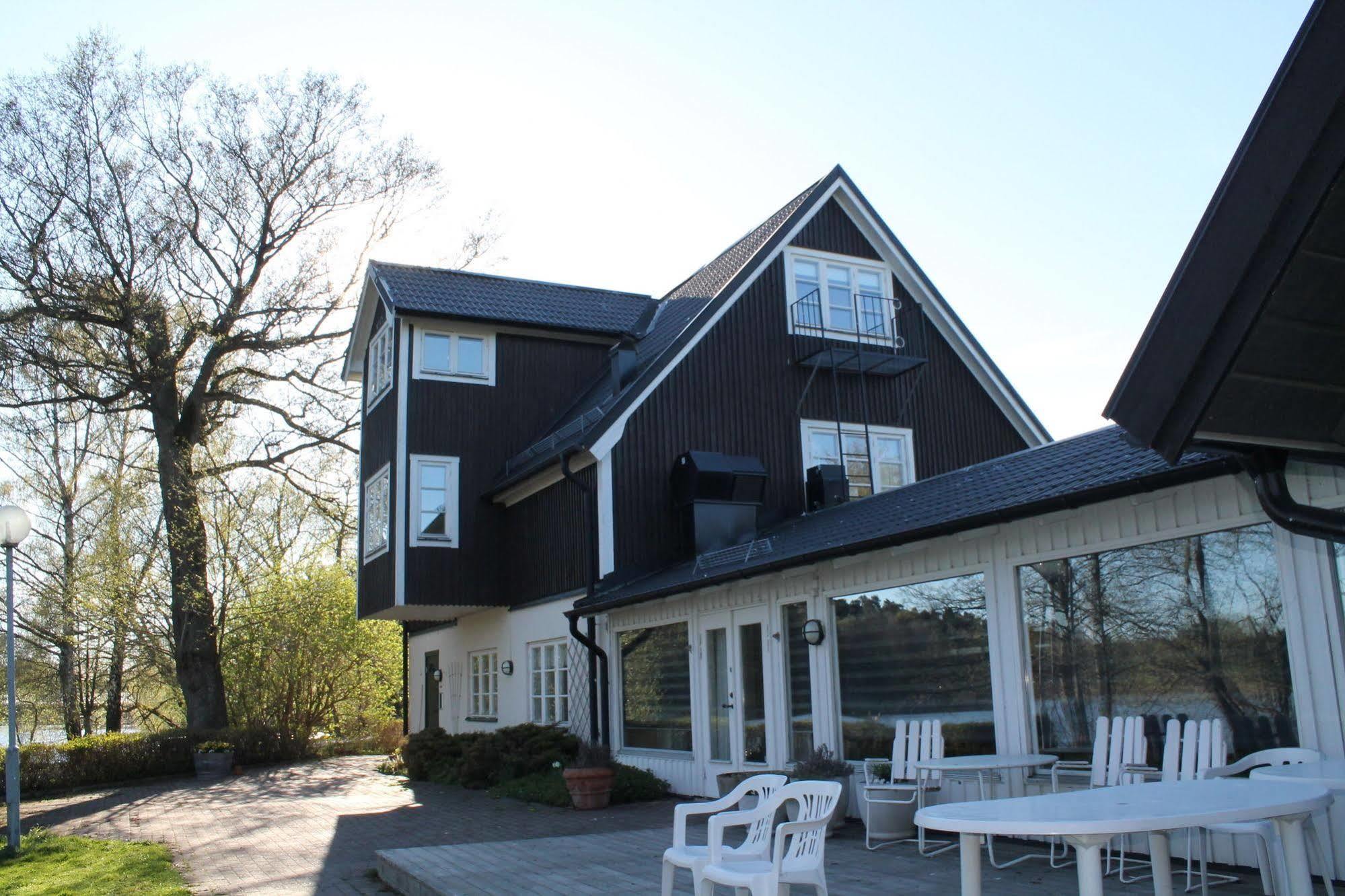 Hotell Sjoevillan Upplands Vasby Exterior photo